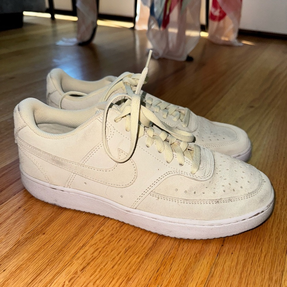 Size 11 Pale Yellow Nike